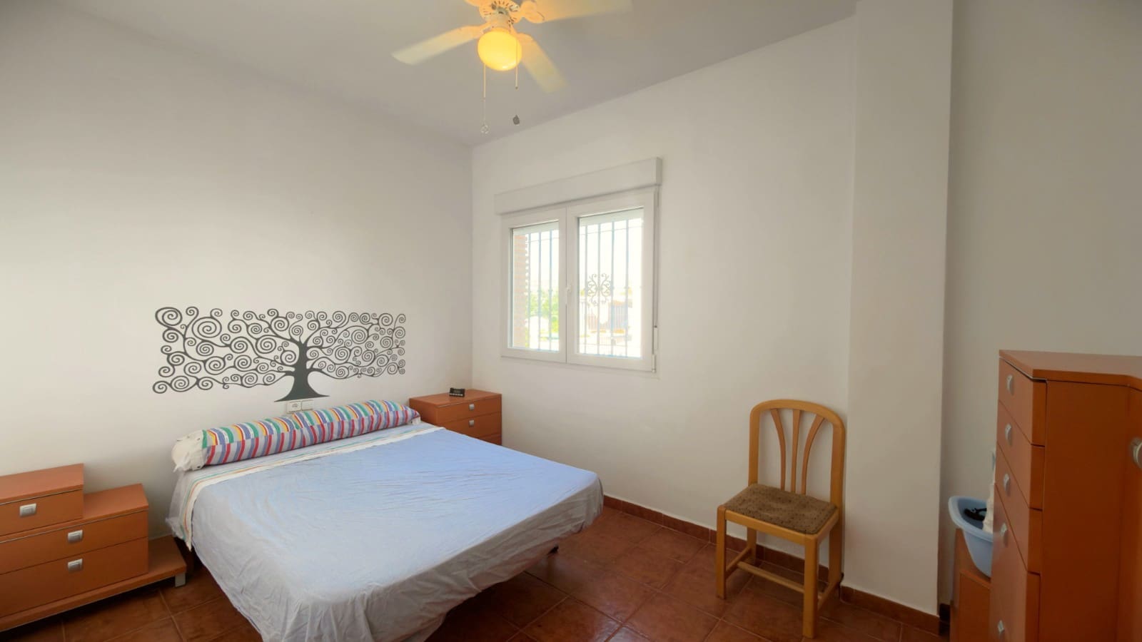 5 bedroom Villa for sale in Loja with pool garage - € 325,000 (Ref: 10061033)