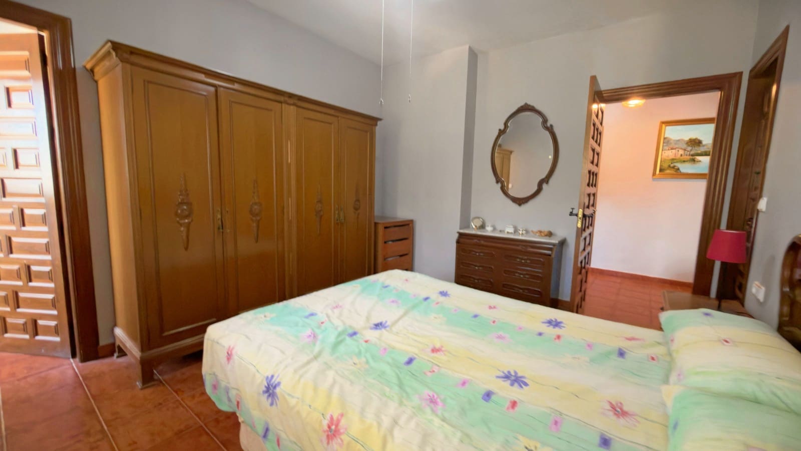 5 bedroom Villa for sale in Loja with pool garage - € 325,000 (Ref: 10061033)