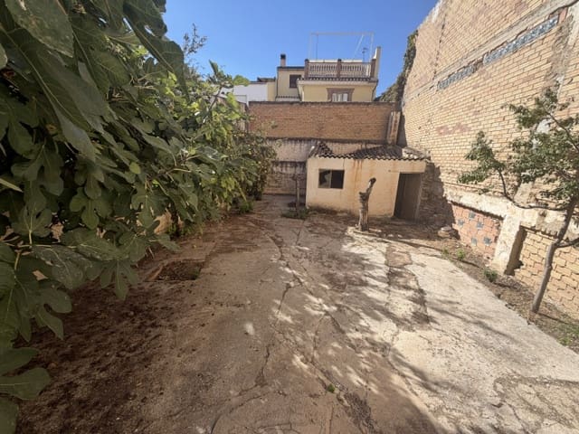 4 bedroom Townhouse for sale in Villanueva del Trabuco - € 90,000 (Ref: 10062960)