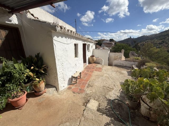 3 quarto Quinta/Casa Rural para venda em Comares com garagem - 250 000 € (Ref: 10072975)