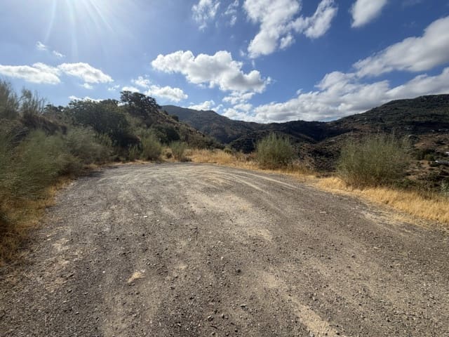Terreno Non Edificato in vendita in Comares - 12.800 € (Rif: 10073323)