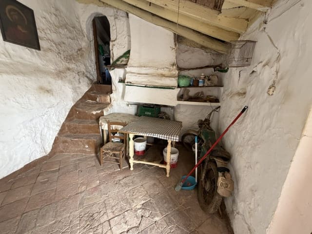 3 bedroom Townhouse for sale in Comares - € 76,000 (Ref: 10077278)