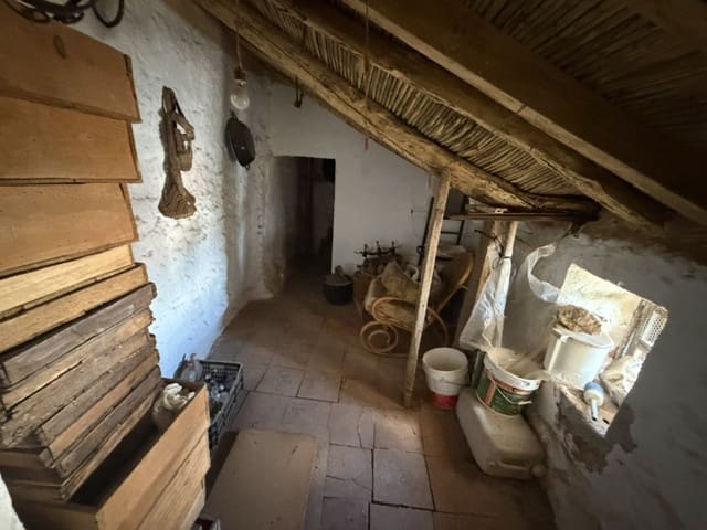 3 bedroom Townhouse for sale in Comares - € 76,000 (Ref: 10077278)