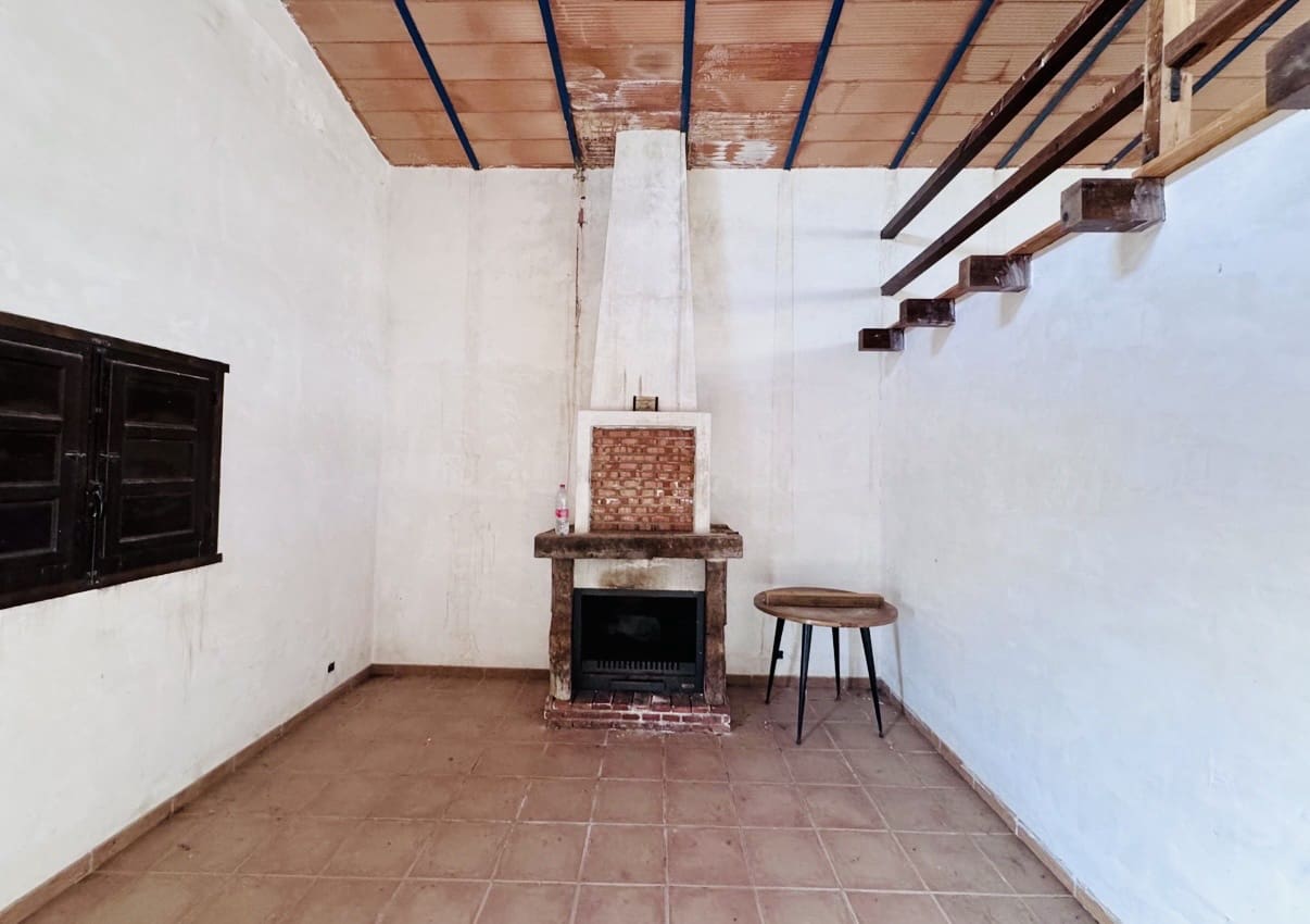 2 sypialnia Finka/Dom wiejski na sprzedaż w Zagra z garażem - 145 000 € (Ref: 10086695)