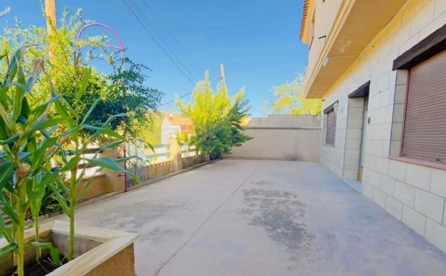 Gewerbe zu verkaufen in Loja - 390.000 € (Ref: 10097349)