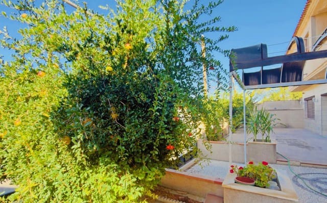 Gewerbe zu verkaufen in Loja - 390.000 € (Ref: 10097349)