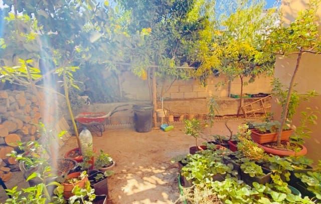 Gewerbe zu verkaufen in Loja - 390.000 € (Ref: 10097349)