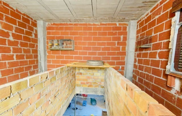 Gewerbe zu verkaufen in Loja - 390.000 € (Ref: 10097349)