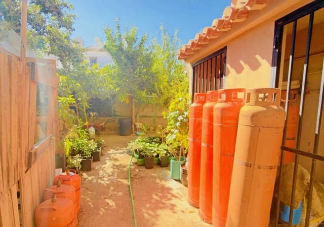Gewerbe zu verkaufen in Loja - 390.000 € (Ref: 10097349)