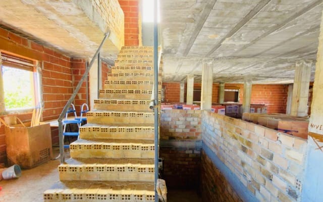 Gewerbe zu verkaufen in Loja - 390.000 € (Ref: 10097349)