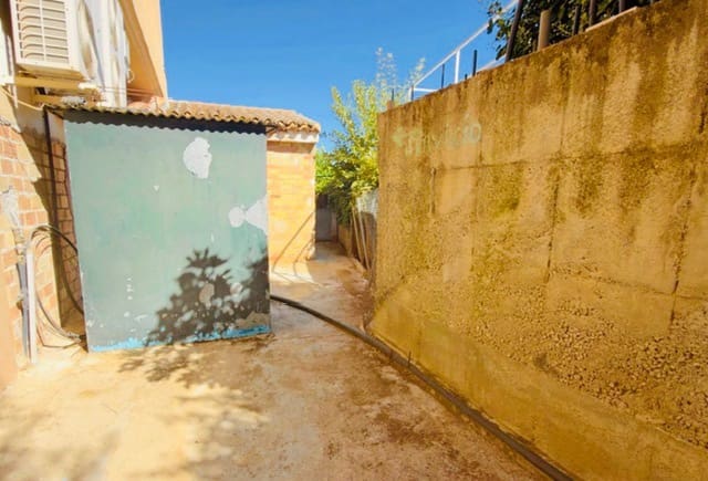 Gewerbe zu verkaufen in Loja - 390.000 € (Ref: 10097349)