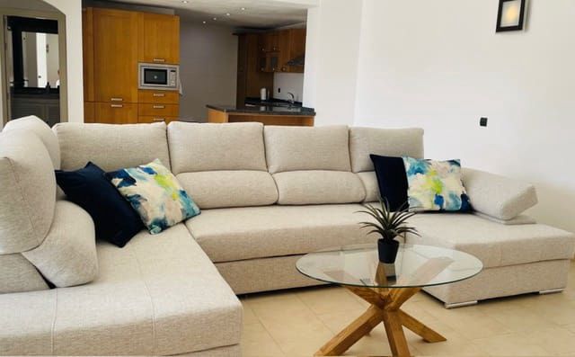 2 slaapkamer Appartement te koop in Benalmádena met zwembad - € 435.000 (Ref: 10099392)