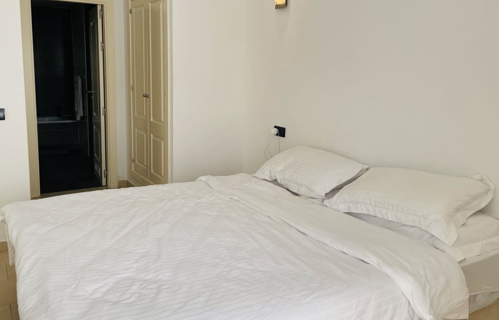 2 bedroom Apartment for sale in Benalmadena with pool - € 435,000 (Ref: 10099392)