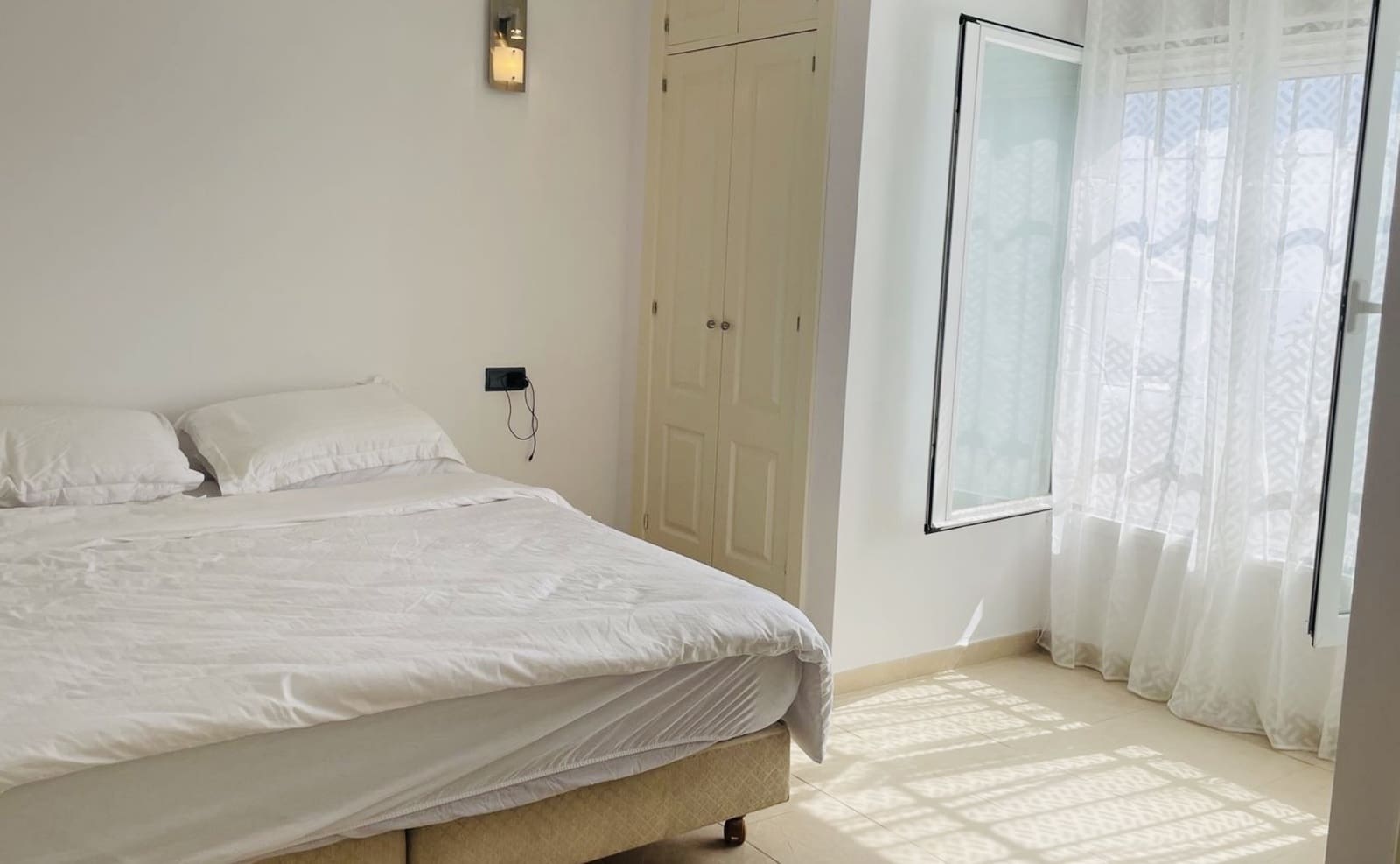 2 bedroom Apartment for sale in Benalmadena with pool - € 435,000 (Ref: 10099392)