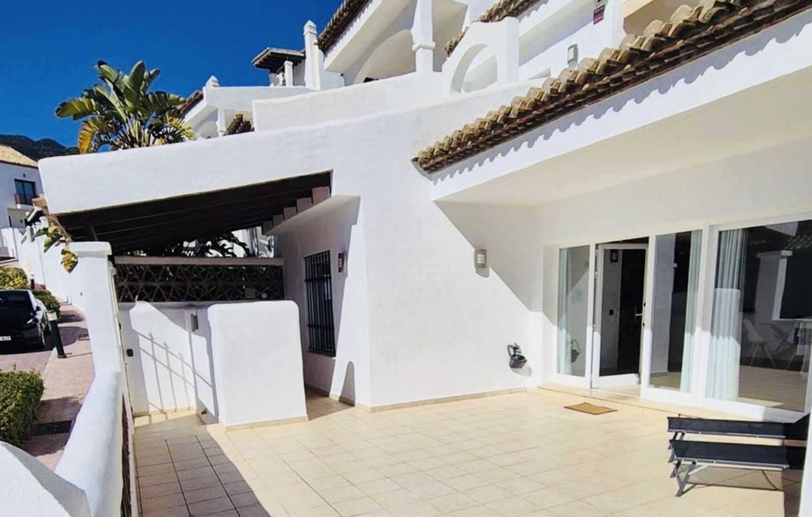 2 bedroom Apartment for sale in Benalmadena with pool - € 435,000 (Ref: 10099392)