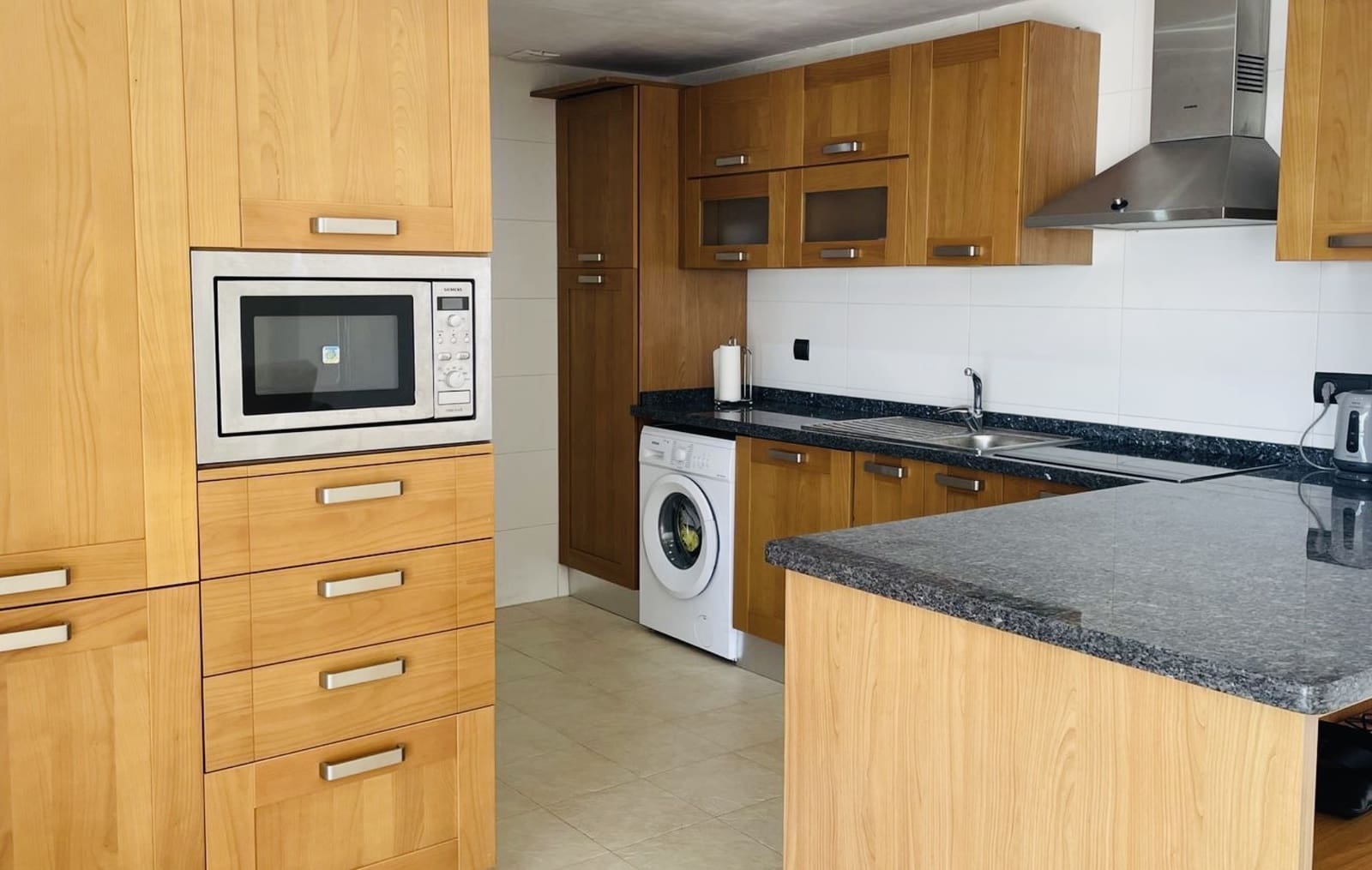 2 bedroom Apartment for sale in Benalmadena with pool - € 435,000 (Ref: 10099392)