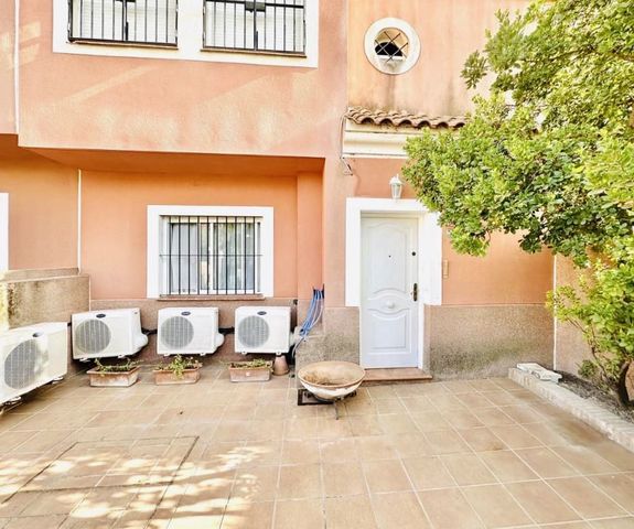 3 sovrum Hus till salu i Fuente de Piedra med pool garage - 155 000 € (Ref: 10100493)