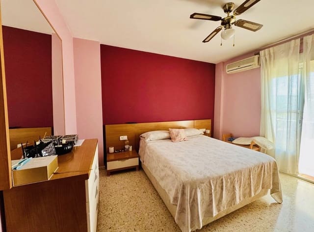 3 chambre Maison de Ville à vendre à Iznájar avec garage - 130 000 € (Ref: 10100530)