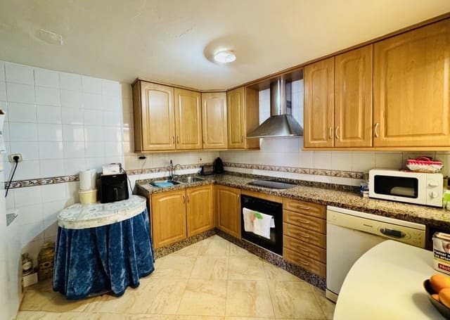 3 chambre Maison de Ville à vendre à Iznájar avec garage - 130 000 € (Ref: 10100530)