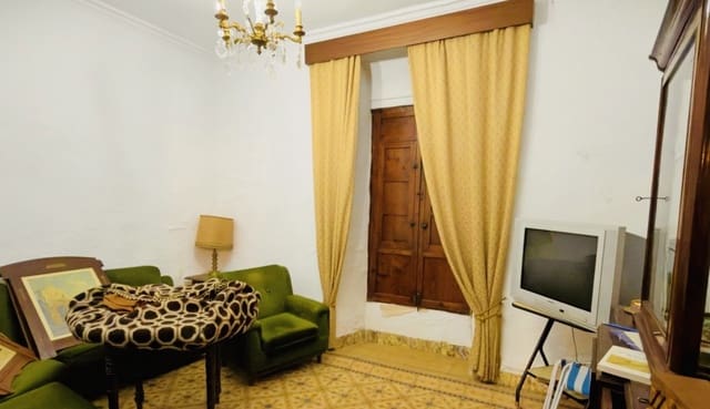 4 bedroom Townhouse for sale in Alameda with garage - € 220,000 (Ref: 10102855)