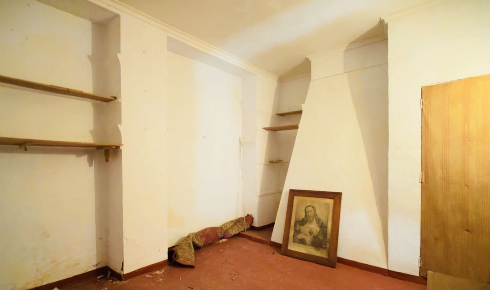 4 bedroom Townhouse for sale in Alameda with garage - € 220,000 (Ref: 10102855)