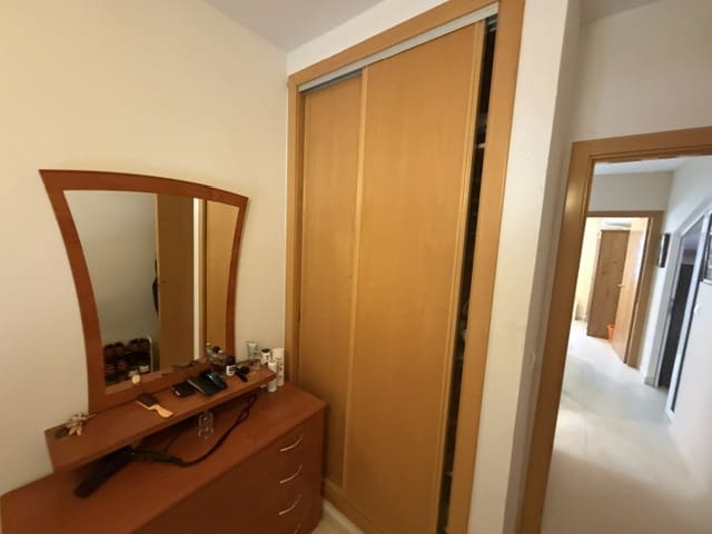 Chalet de 4 habitaciones en Fuente de Piedra en venta con piscina garaje - 190.000 € (Ref: 10111832)