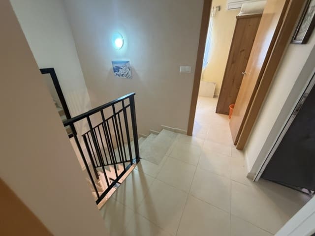 Chalet de 4 habitaciones en Fuente de Piedra en venta con piscina garaje - 190.000 € (Ref: 10111832)