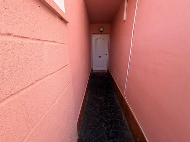 Chalet de 4 habitaciones en Fuente de Piedra en venta con piscina garaje - 190.000 € (Ref: 10111832)