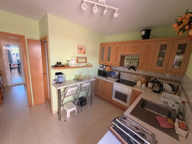Chalet de 4 habitaciones en Fuente de Piedra en venta con piscina garaje - 190.000 € (Ref: 10111832)