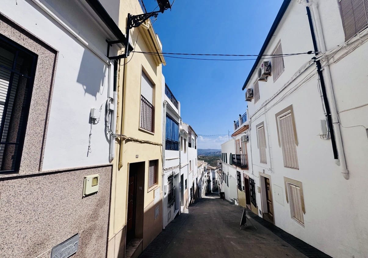 3 sovrum Hus till salu i Iznajar - 130 000 € (Ref: 10112247)