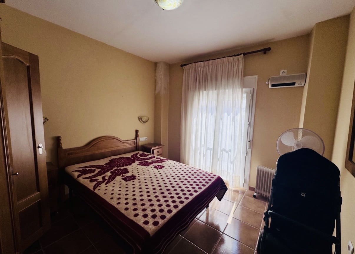 3 sovrum Hus till salu i Iznajar - 130 000 € (Ref: 10112247)