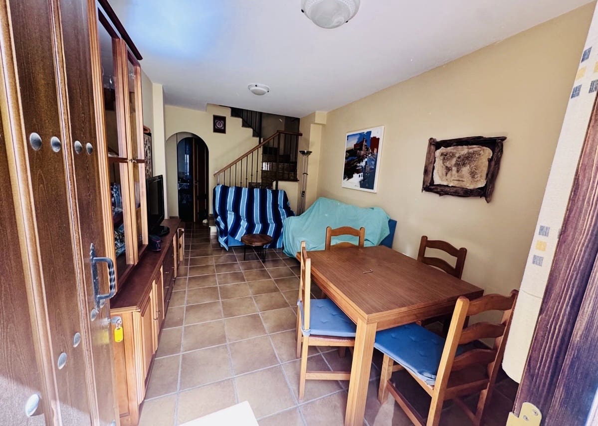 3 sovrum Hus till salu i Iznajar - 130 000 € (Ref: 10112247)