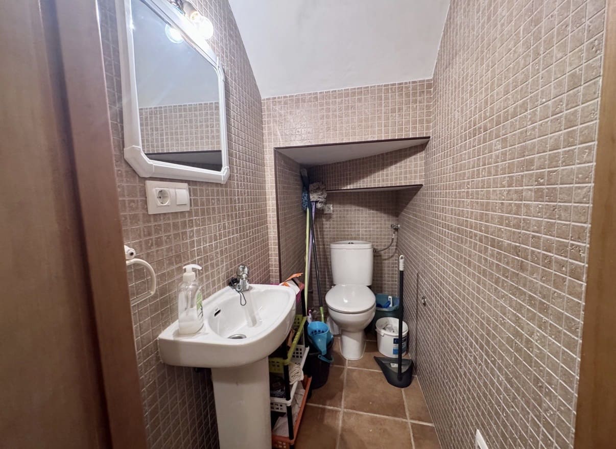3 sovrum Hus till salu i Iznajar - 130 000 € (Ref: 10112247)