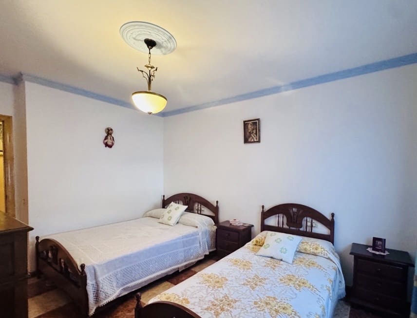 3 quarto Quinta/Casa Rural para venda em Iznajar com garagem - 229 000 € (Ref: 10124552)