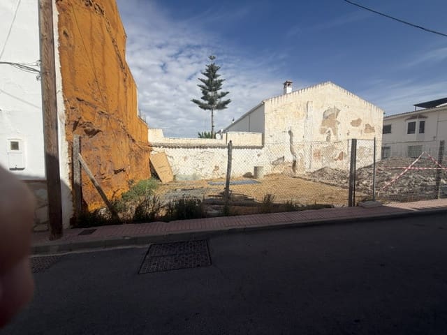 3 bedroom Townhouse for sale in Fuente de Piedra with garage - € 163,000 (Ref: 10124744)