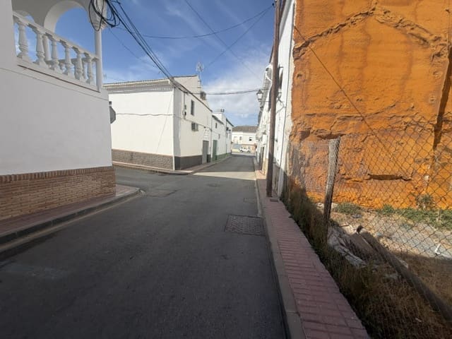 3 bedroom Townhouse for sale in Fuente de Piedra with garage - € 163,000 (Ref: 10124744)