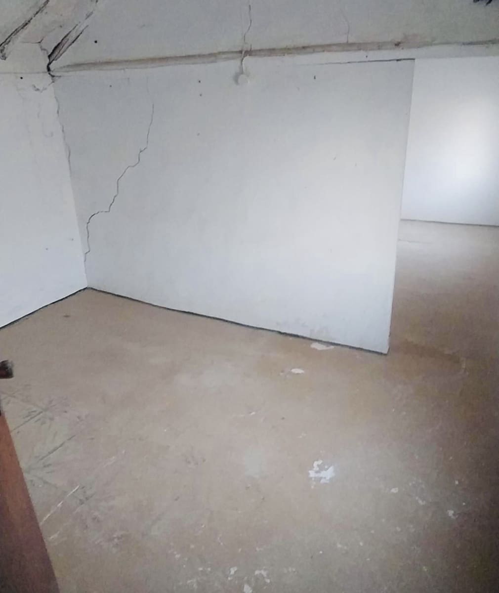 7 slaapkamer Huis te koop in Villanueva del Trabuco met garage - € 96.000 (Ref: 10155915)