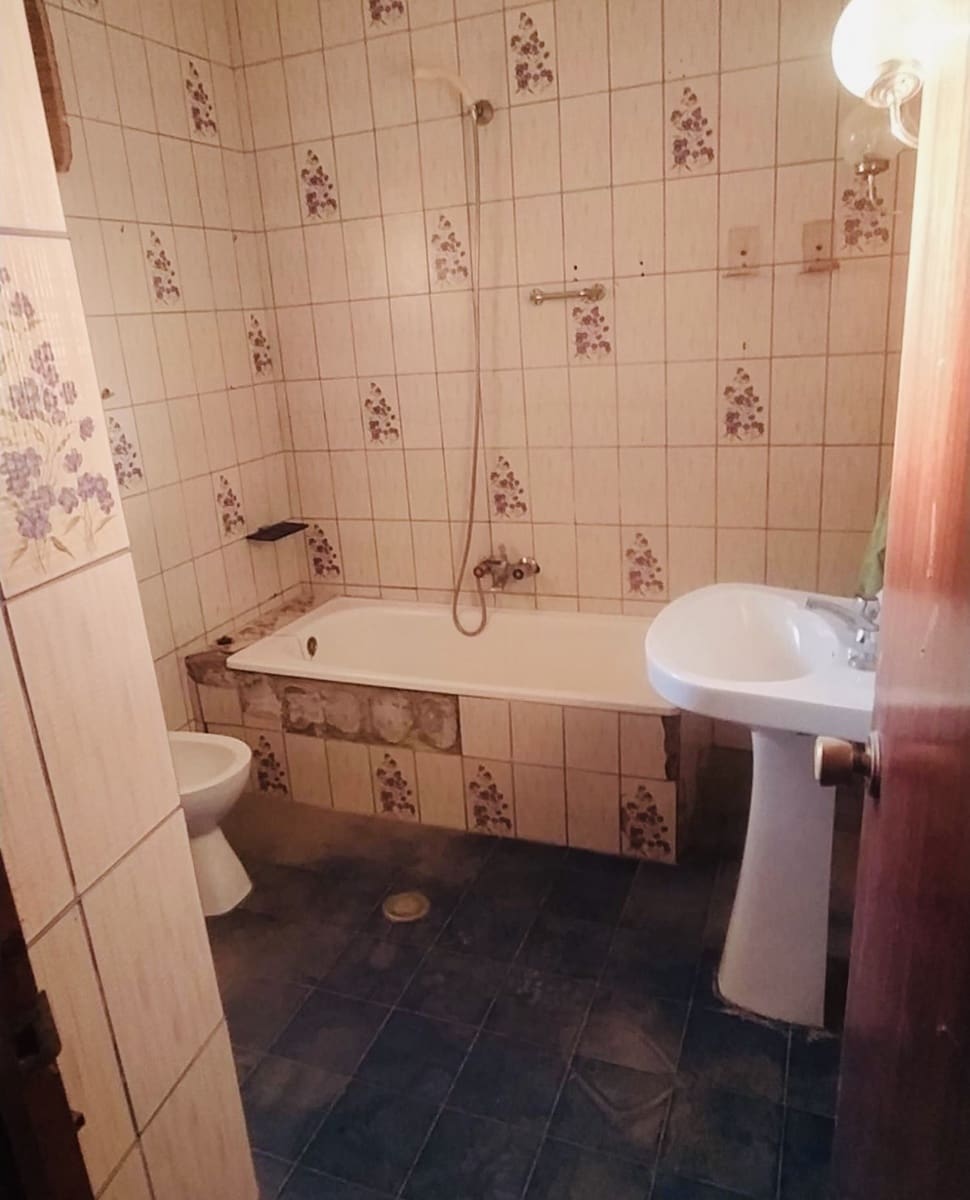 7 slaapkamer Huis te koop in Villanueva del Trabuco met garage - € 96.000 (Ref: 10155915)