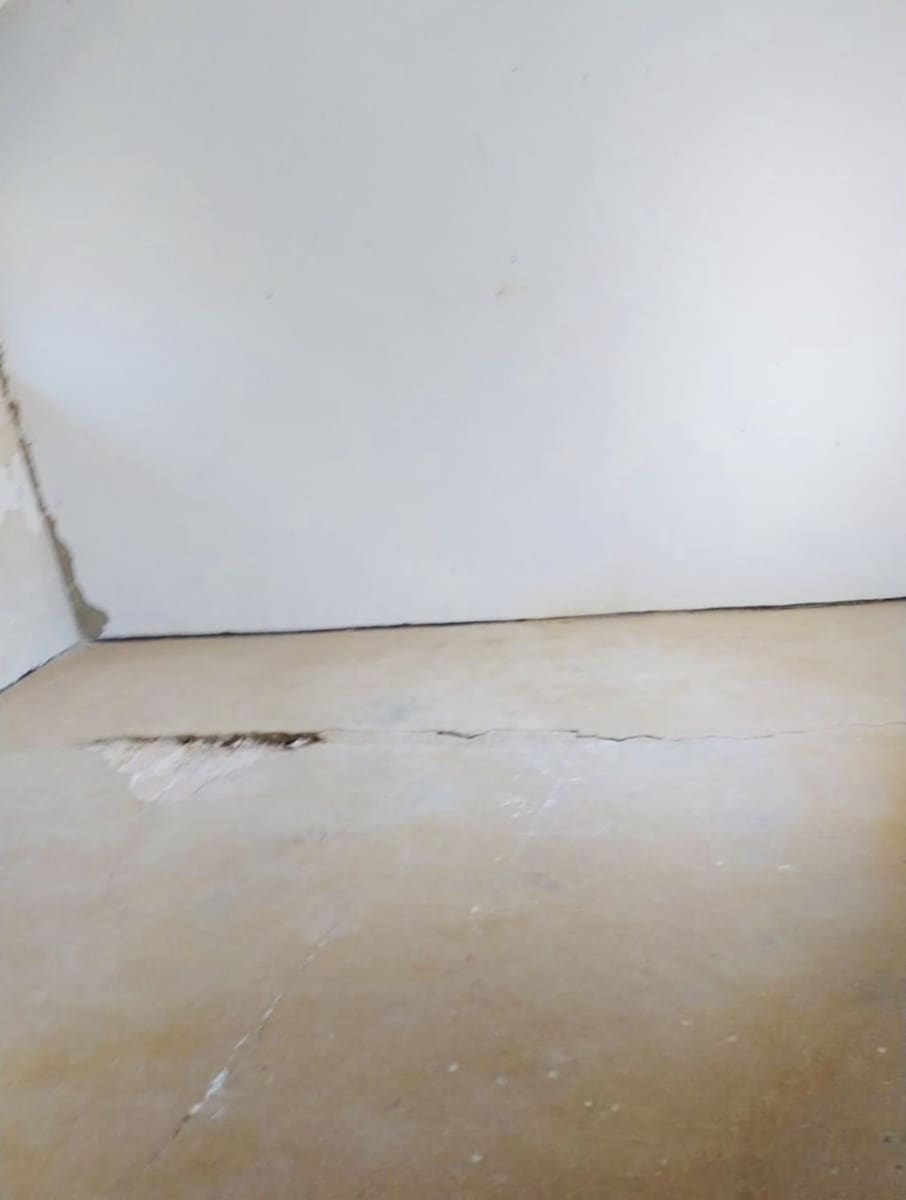 7 slaapkamer Huis te koop in Villanueva del Trabuco met garage - € 96.000 (Ref: 10155915)