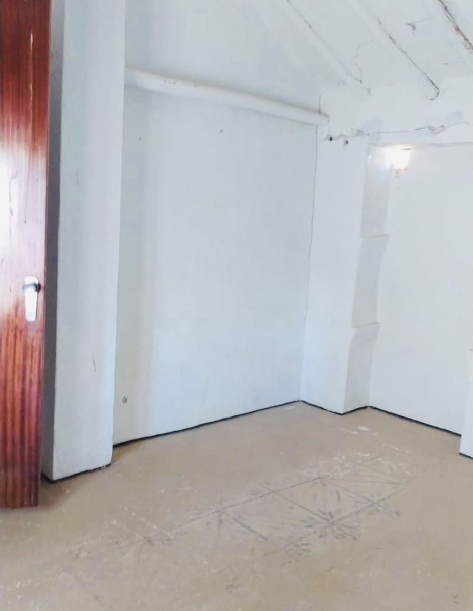 7 slaapkamer Huis te koop in Villanueva del Trabuco met garage - € 96.000 (Ref: 10155915)