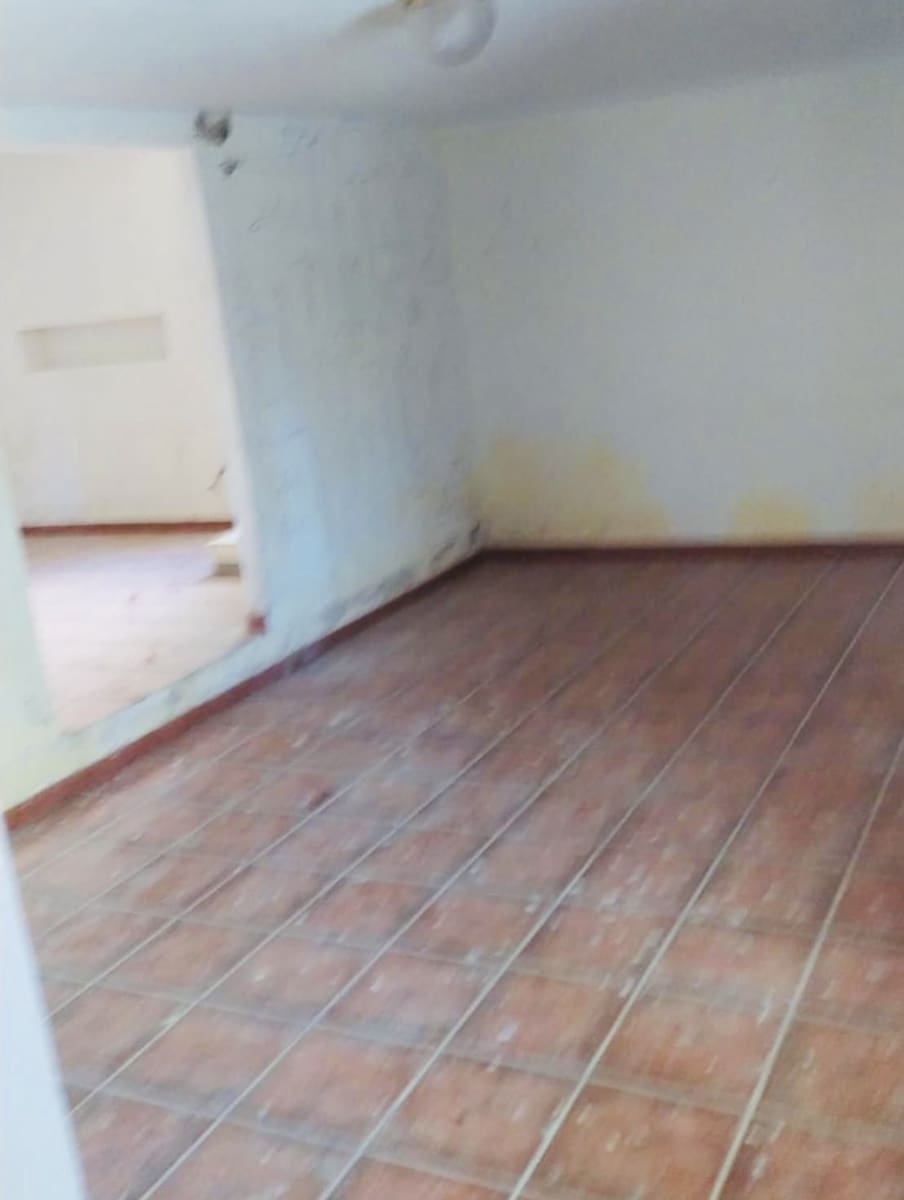 7 slaapkamer Huis te koop in Villanueva del Trabuco met garage - € 96.000 (Ref: 10155915)