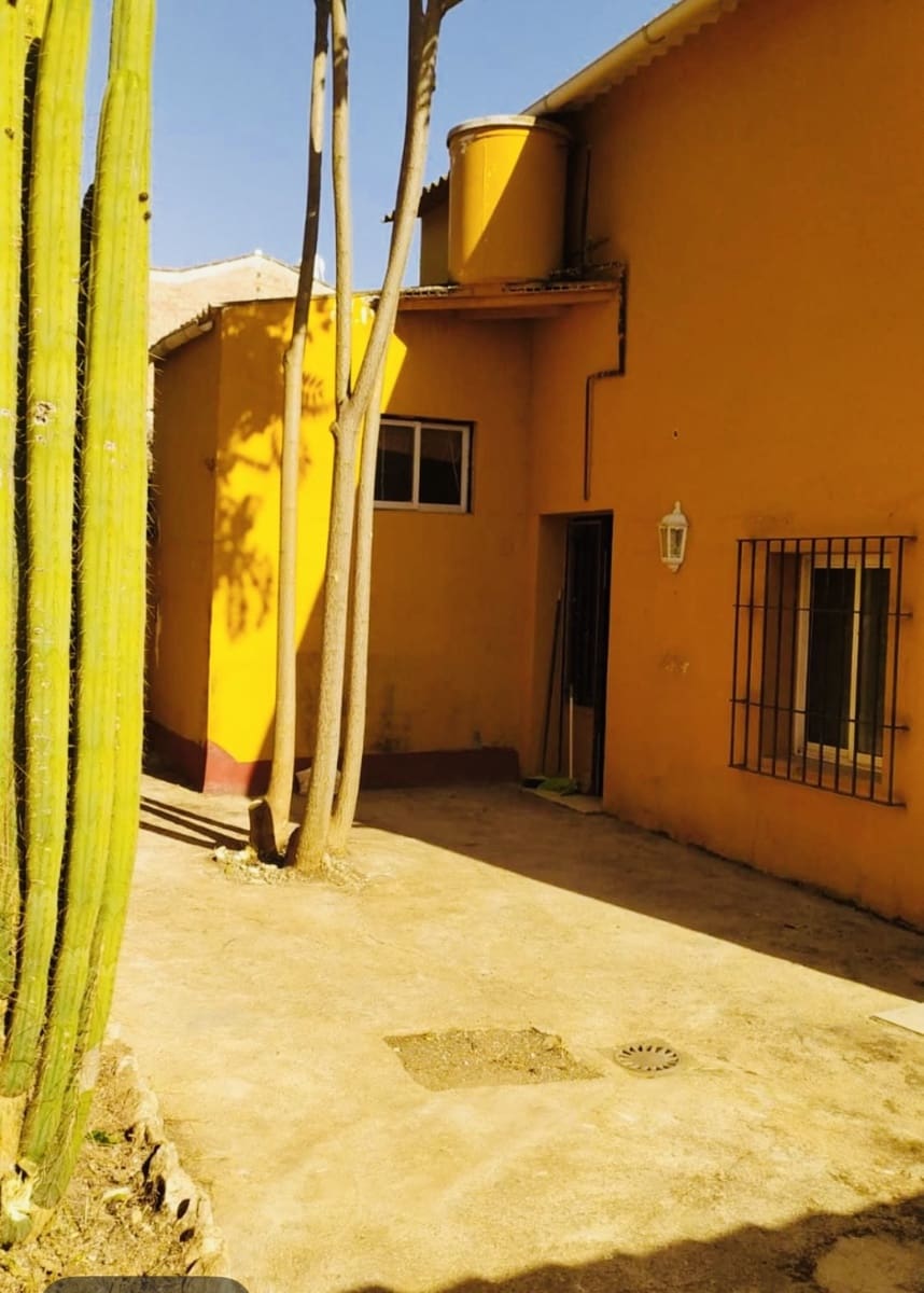 7 slaapkamer Huis te koop in Villanueva del Trabuco met garage - € 96.000 (Ref: 10155915)