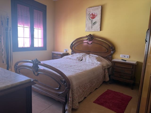 3 bedroom Townhouse for sale in Fuente de Piedra - € 126,000 (Ref: 10158752)