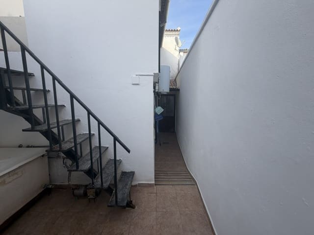 3 bedroom Townhouse for sale in Fuente de Piedra - € 126,000 (Ref: 10158752)