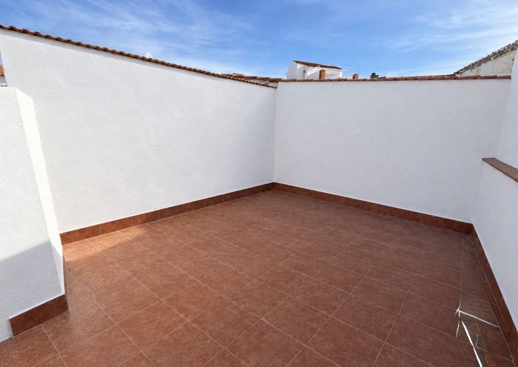 3 bedroom Townhouse for sale in Fuente de Piedra - € 126,000 (Ref: 10158752)