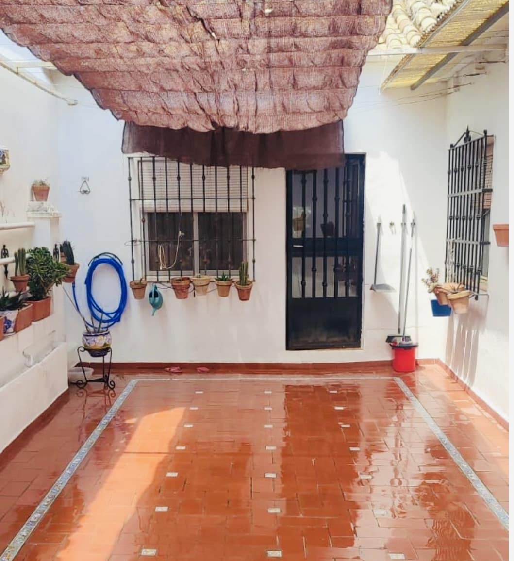 4 bedroom Finca/Country House for sale in Puente Genil with pool garage - € 339,000 (Ref: 10163788)