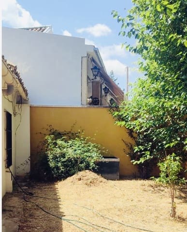4 bedroom Finca/Country House for sale in Puente Genil with pool garage - € 339,000 (Ref: 10163788)