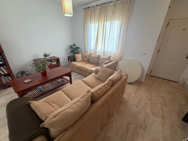 4 soveværelse Byhus til salg i Fuente de Piedra med swimmingpool garage - € 159.000 (Ref: 10170227)