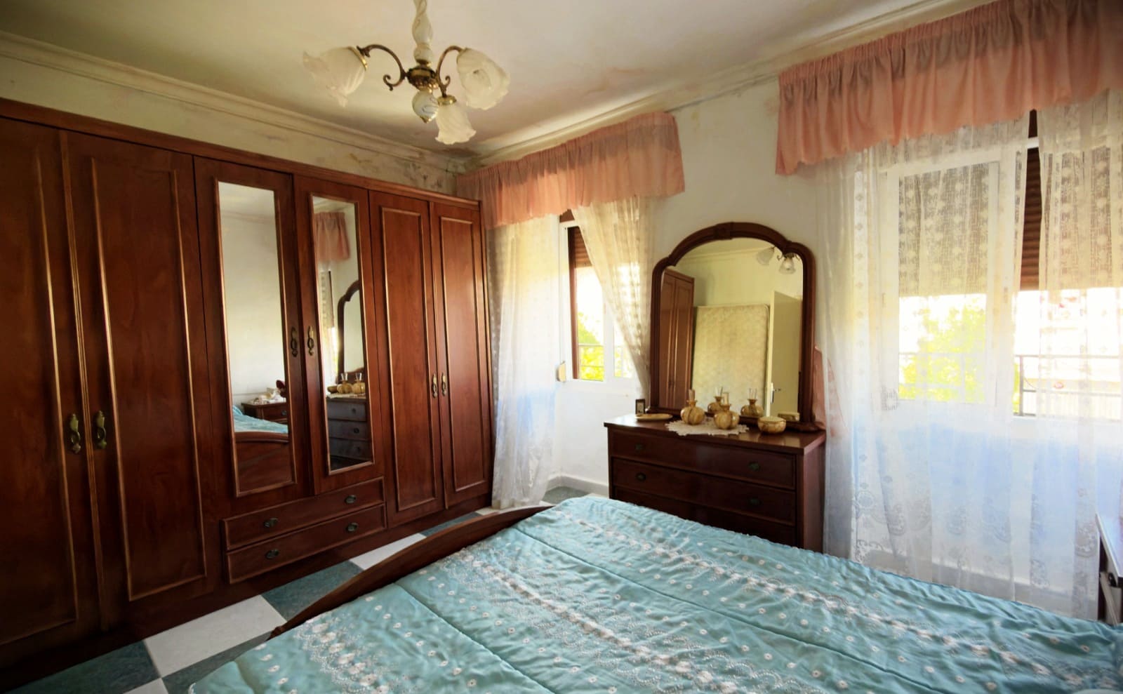 3 bedroom Townhouse for sale in La Roda de Andalucia - € 100,000 (Ref: 10183693)
