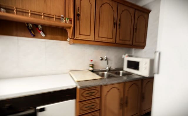 3 bedroom Townhouse for sale in La Roda de Andalucía - € 100,000 (Ref: 10183693)